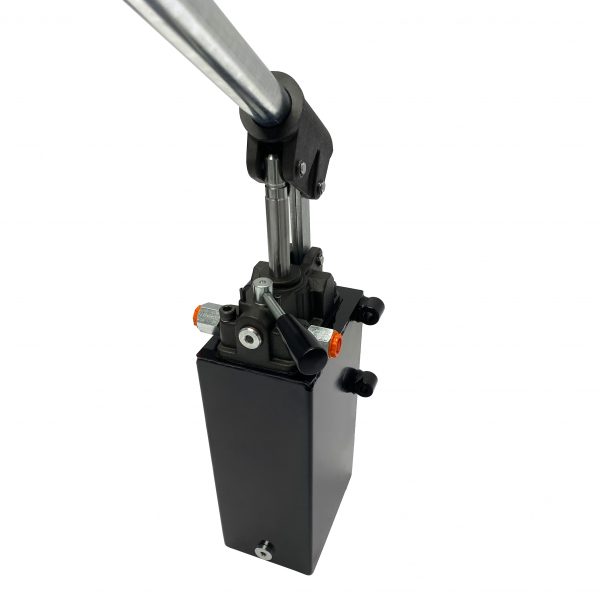 Hydraulic piston hand pump with double acting changeover valve for double acting cylinder 2.7 CID with 3 quart steel tank by Hydro-Pack | Magister Hydraulics Hydraulic piston hand pump with double acting changeover valve for double acting cylinder 2.7 CID with 3 quart steel tank by Hydro-Pack | Magister Hydraulics